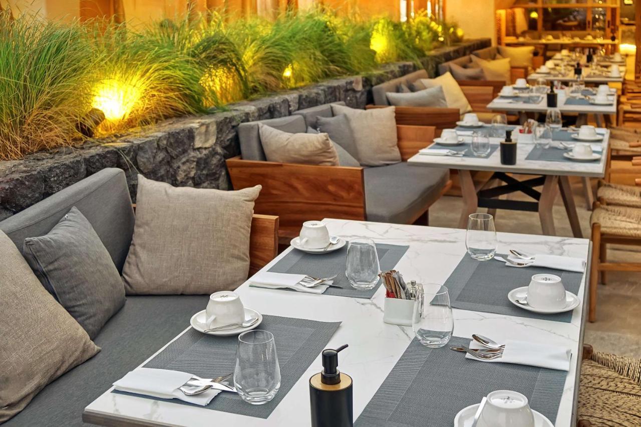 Radisson Blu Zaffron Resort, Santorini (Adults Only) Kamari  Exterior photo